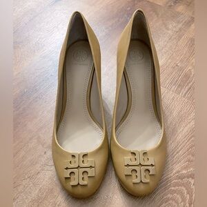 NWOT TORY BURCH Wedge Heels